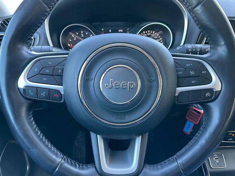 Jeep Compass (2020) 1.6MJD 88kW Downtown - fotka 25 z 31