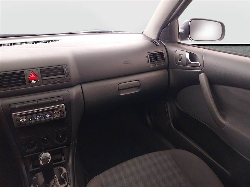 Škoda Octavia (2003) 1.9 TDI, po STK, Tažné, Klima - fotka 8 z 17