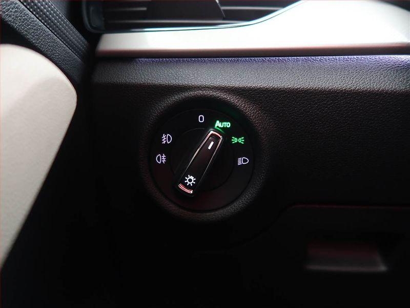 Škoda Kamiq (2019) Style 1.6 TDI - fotka 16 z 27