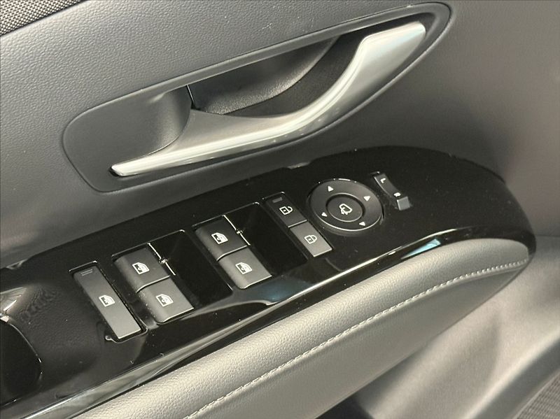 Hyundai Tucson 1,6 TGDI STYLE 117KW - fotka 10 z 19
