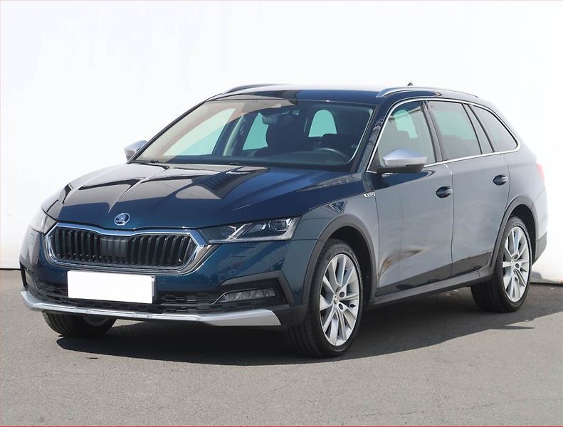 Škoda Octavia (2022) Scout 2.0 TDI, Scout,4X4,110KW - fotka 2 z 26