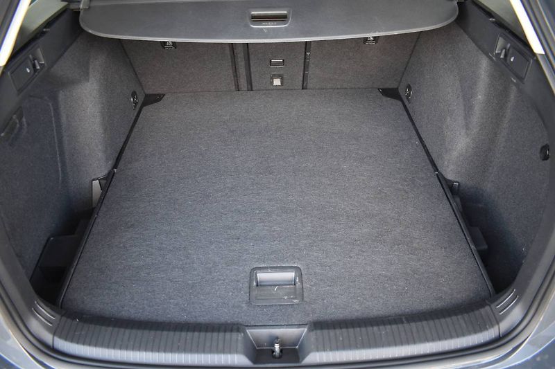 Volkswagen Golf Variant (2023) 1.5TSI 96kW Style,Manuál - fotka 14 z 26