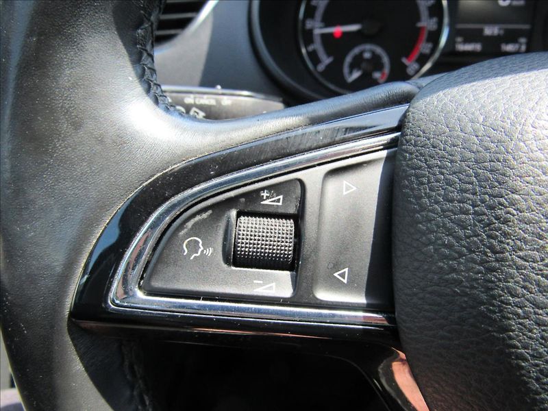 Škoda Octavia 1,6 TDi 85kW Style - fotka 19 z 29