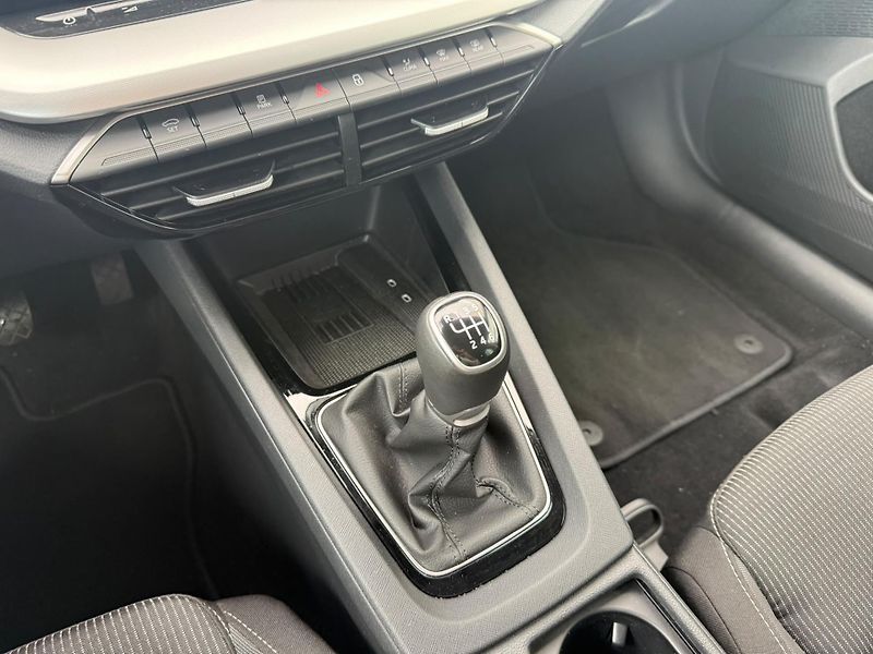 Škoda Octavia Selection 1.5 TSI 85 kW Combi - fotka 20 z 26