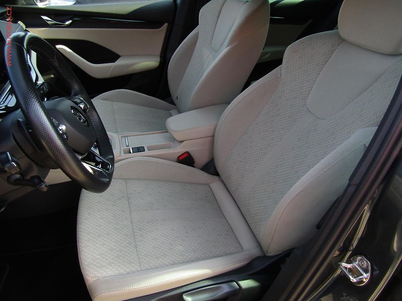 Škoda Octavia (2021) 2.0 TDi 4x4, ČR, Style - fotka 9 z 23