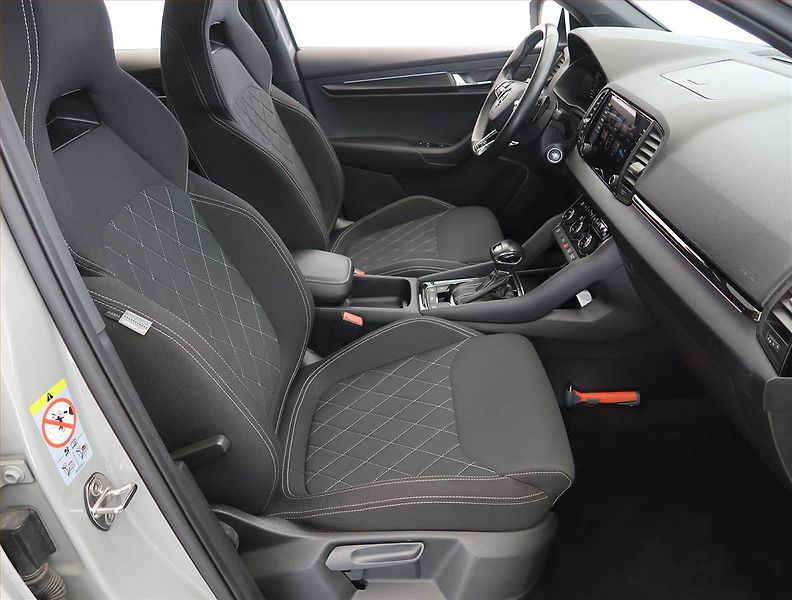 Škoda Karoq (2022) Sportline 1.5 TSI - fotka 9 z 27