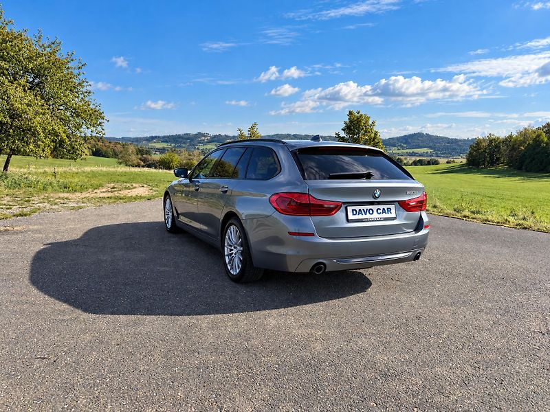 BMW Řada 5 3,0 3.0 530d Park. Kamera DPH - fotka 5 z 29