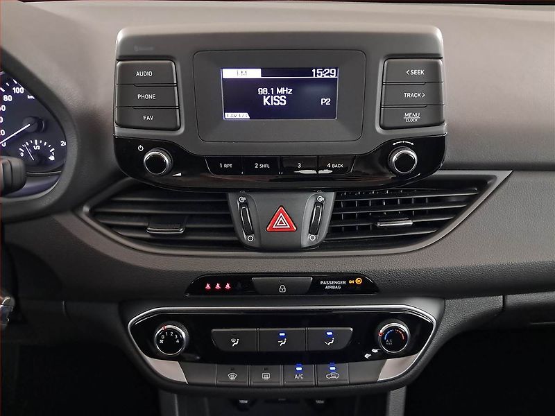 Hyundai i30 (2020) 1.5 DPI, ČR,1.maj, Serv.kniha - fotka 12 z 15