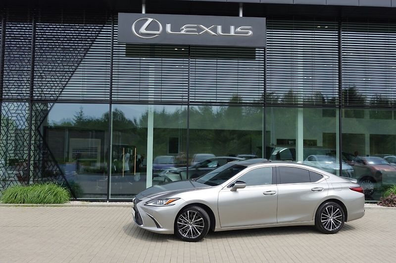 Lexus ES 300h ZLEVNĚNO 2,5 HSD LIMITED EDITI - fotografie inzerátu
