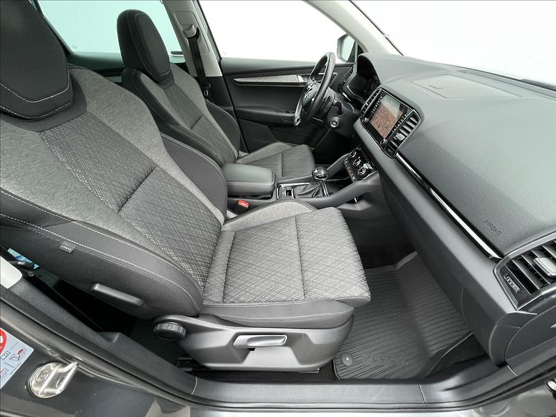 Škoda Karoq 2,0 TDI DSG 4x4 Style TAŽNÉ - fotka 18 z 24