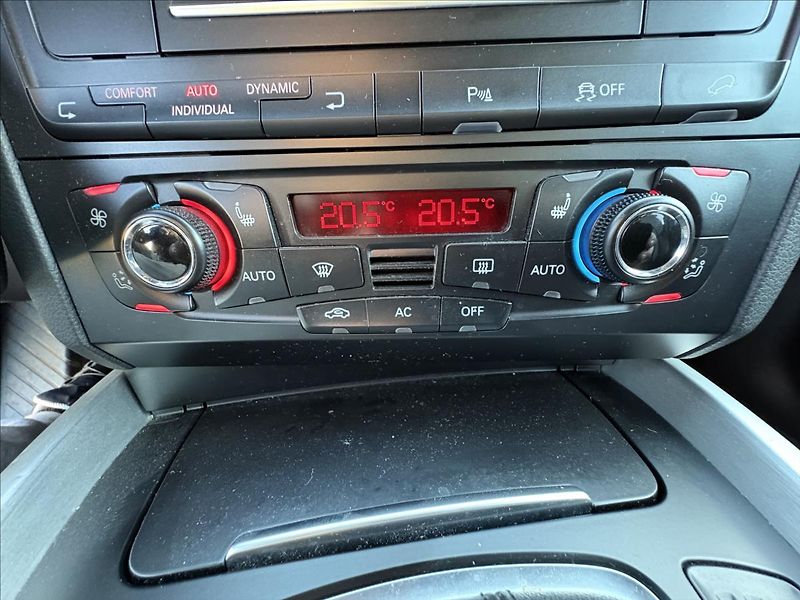 Audi Q5 3,0 TDi176kW 3x S-line,Max výb - fotka 16 z 50