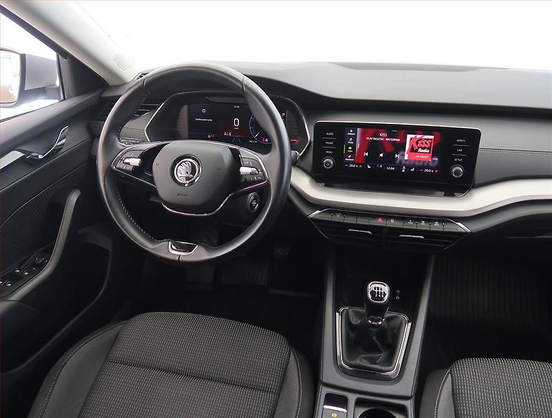 Škoda Octavia (2023) Ambition 2.0 TDI, ČR,1.maj - fotka 7 z 20