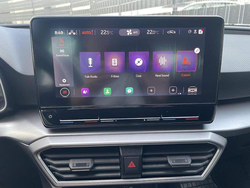 Seat Leon (2021) 1.5 TSI 110 kW DSG FR - fotka 26 z 47