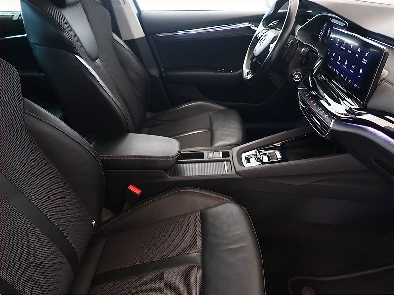 Škoda Octavia (2020) Style 2.0 TDI, Automat, Kůže - fotka 9 z 20