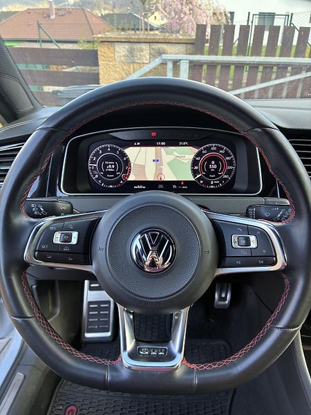 Volkswagen Golf (2018) GTI 7.5 Performance  - fotka 14 z 20