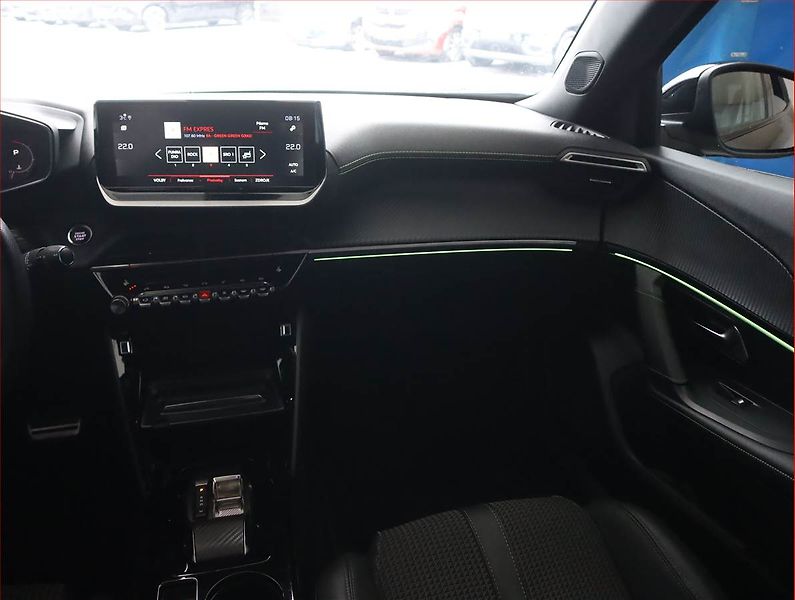 Peugeot 2008 (2023) GT 1.2 PureTech - fotka 8 z 21