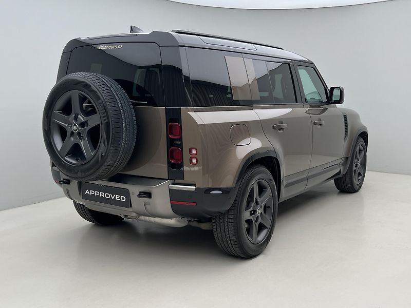 Land Rover Defender D250 SE X-DYNAMIC CZ 1. maj. - fotka 12 z 44