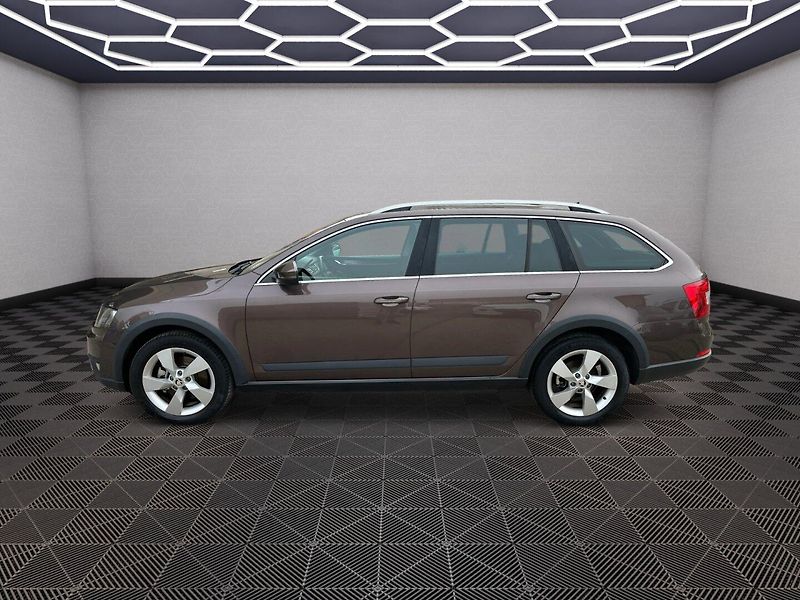 Škoda Octavia (2015) Scout 2.0Tdi 135Kw DSG - fotka 4 z 31