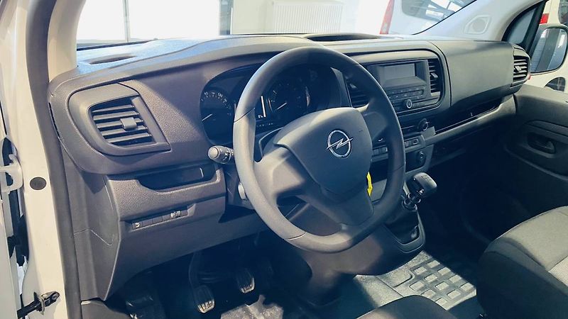Opel Vivaro L1H1 (M) Panel Van 2.0L MT6 wi - fotka 8 z 17