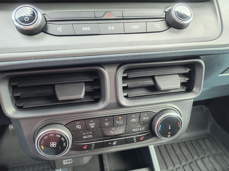 Ford Maverick 2.5 Full Hybrid eCVT/TAŽNÉ/LED - fotka 52 z 69