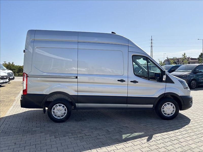Ford Transit 2,0 EcoBlue 125kW L2 - fotka 6 z 37