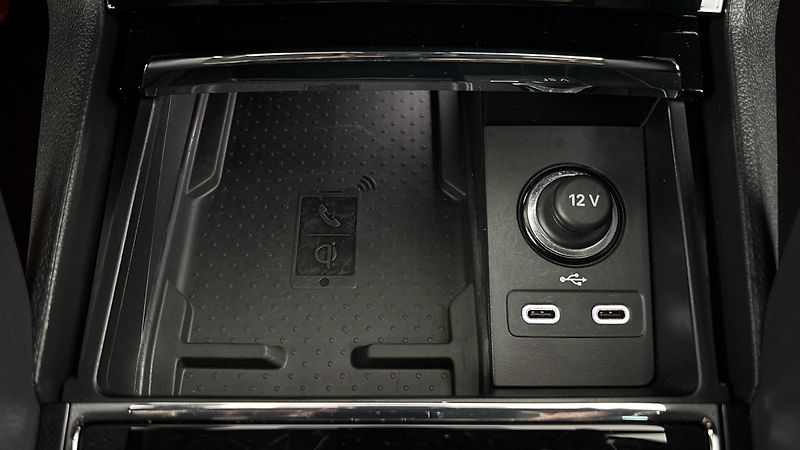 Škoda Kodiaq 2.0 TDI DSG 4x4 Sportline Excl - fotka 24 z 31