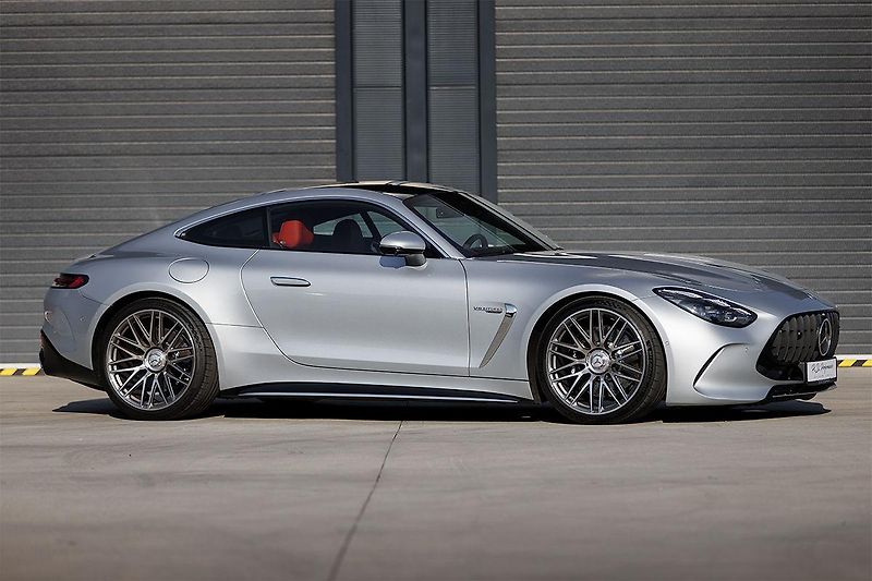 Mercedes-Benz AMG GT (2024) Coupe 63 V8 Biturbo 4Matic+  - fotka 6 z 45