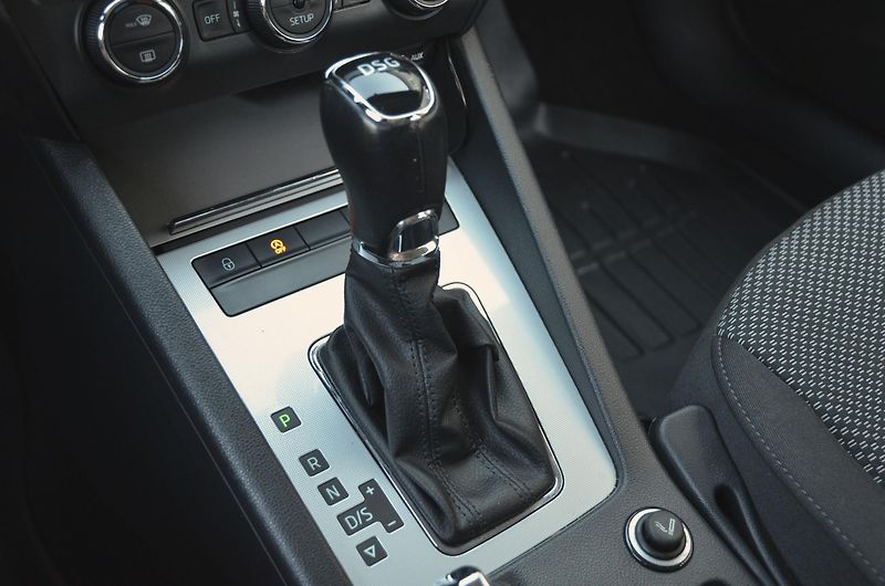 Škoda Octavia (2014) 2.0 TDi 110kW DSG AMB./ TAŽNÉ - fotka 24 z 33