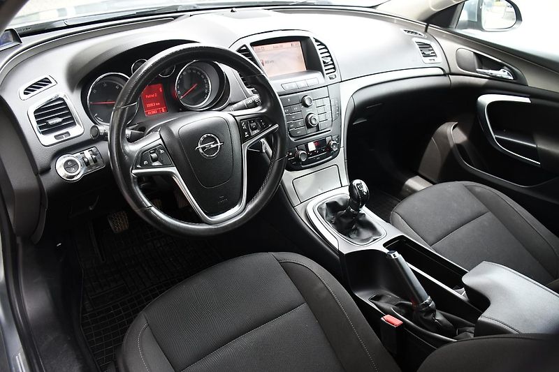 Opel Insignia 2.0CDTi  - fotka 10 z 40