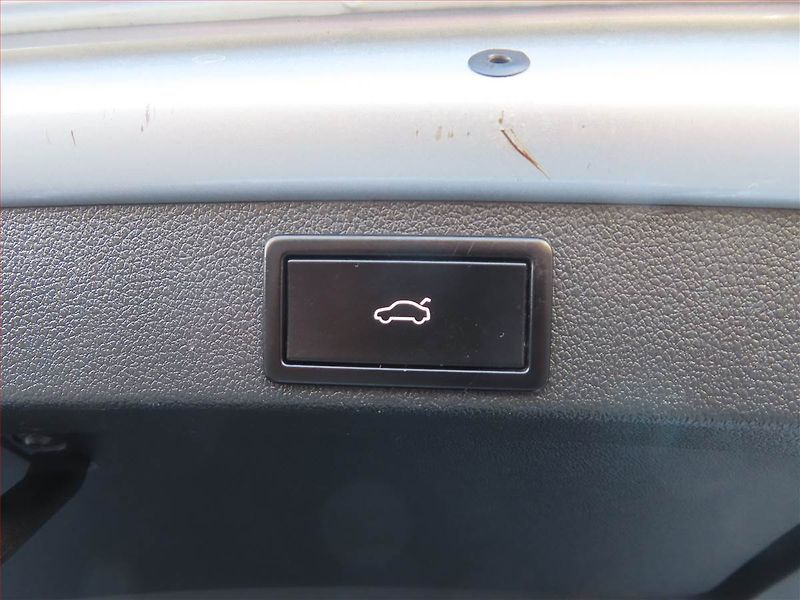 Škoda Octavia (2014) RS 2.0 TDI, Automat, Navi - fotka 16 z 17