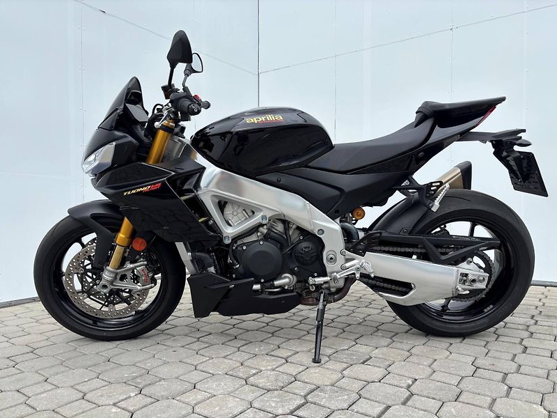 Aprilia Tuono V4 1100 Factory - fotka 5 z 10