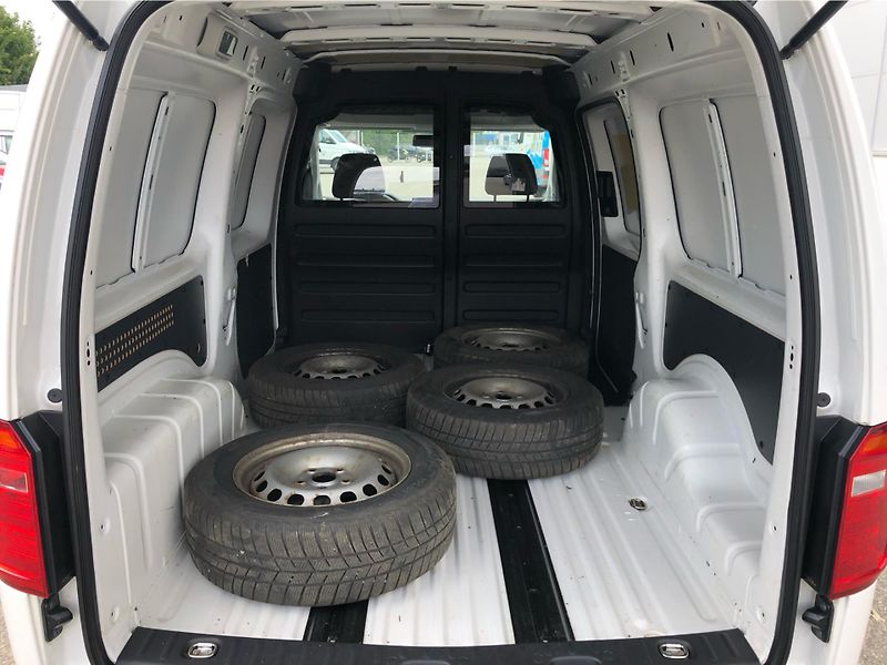 Volkswagen Caddy 1.4 TGI BMT - fotka 13 z 28