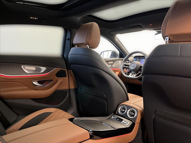Mercedes-Benz AMG GT Mercedes 63 S 4MATIC+ - fotka 22 z 28