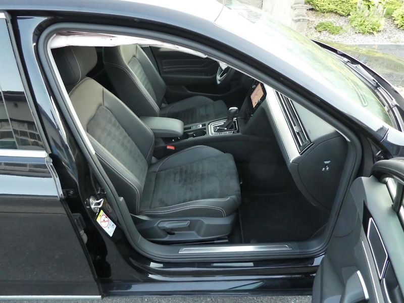 Volkswagen Passat 1,5 TSi 110kW automat navi  od - fotka 15 z 17