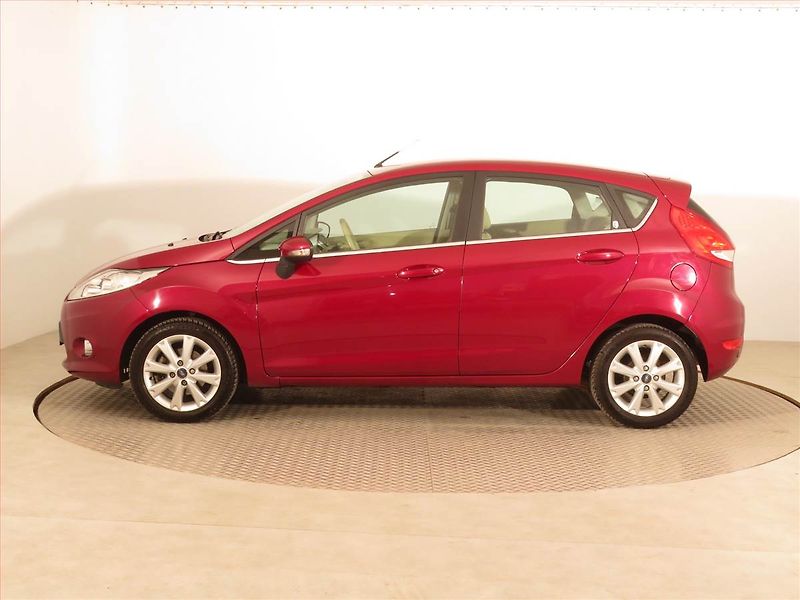 Ford Fiesta (2010) 1.4, Automat, Tempomat - fotka 3 z 16