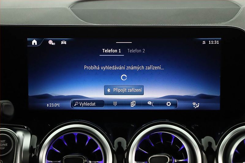 Mercedes-Benz GLB (2026) 200 d, AMG LINE, KAMERA - fotka 15 z 27