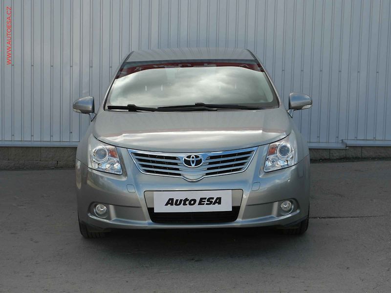 Toyota Avensis (2009) 1.8i, ČR, AC - fotka 2 z 19