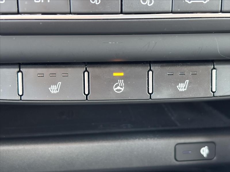 Kia Ceed 1,5 TGDi TOP ZÁRUKA KAMERA - fotka 27 z 40
