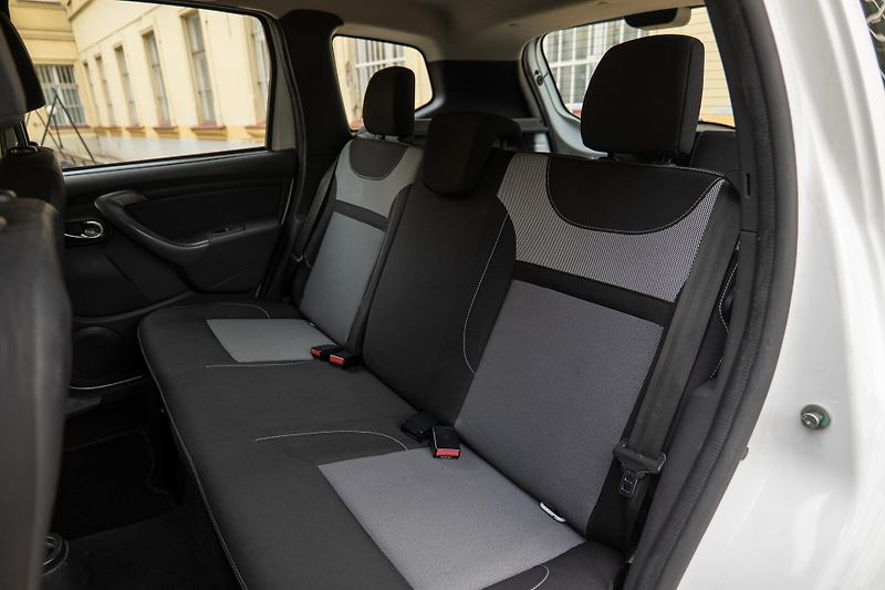 Dacia Duster 1.6 LPG Nová nádrž TOP STAV! - fotka 13 z 28