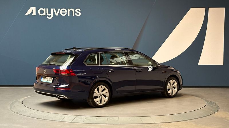 Volkswagen Golf 1.5 TSI EVO 110kW mHEV Style D - fotka 2 z 14