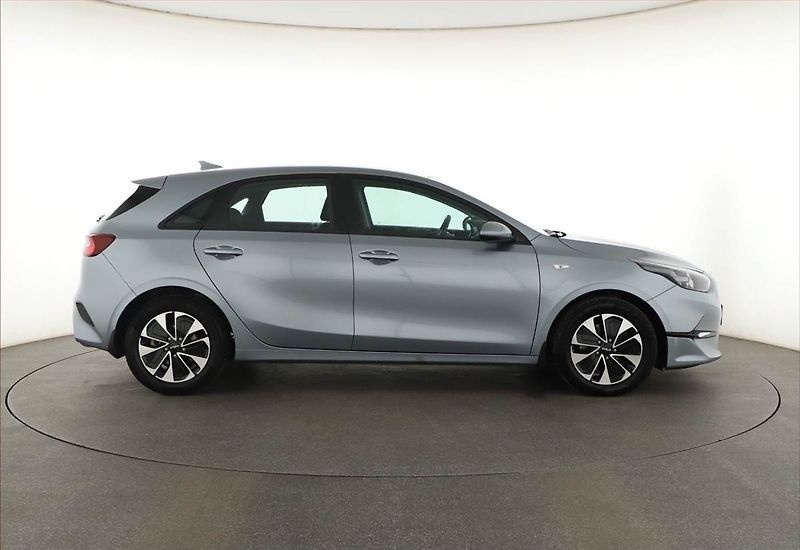 Kia Ceed (2025) Spin 1.5 T-GDI - fotka 6 z 15