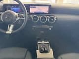 Mercedes-Benz CLA (2025) CLA 200 Shooting Brake NAVI  - náhled 12