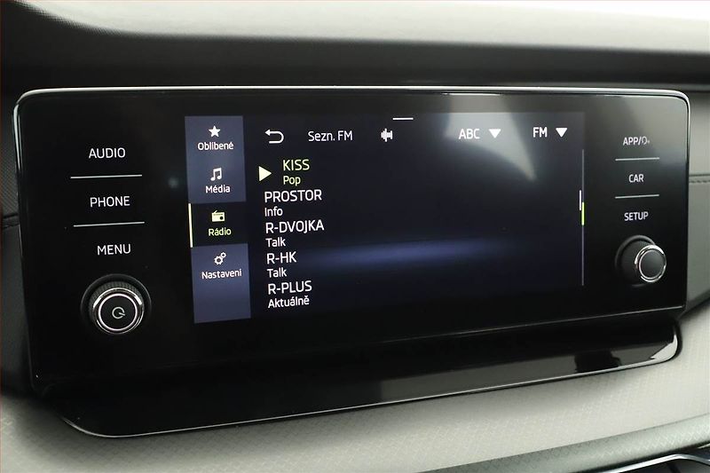 Škoda Octavia (2022) Ambition 1.0 TSI e-tec - fotka 9 z 16