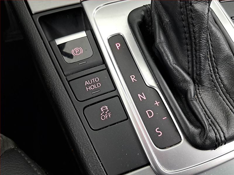 Volkswagen CC (2014) 2.0 TDI, Automat, Serv.kniha - fotka 17 z 20