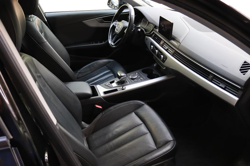 Audi A4 2.0TDI S-TRONIC SEDAN 110kW - fotka 44 z 50