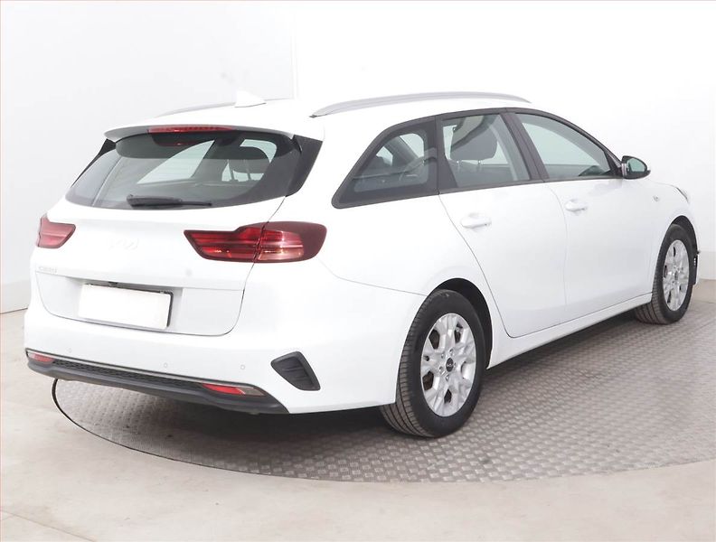 Kia Ceed (2023) Spin 1.0 T-GDI, SPIN, DPH - fotka 5 z 15