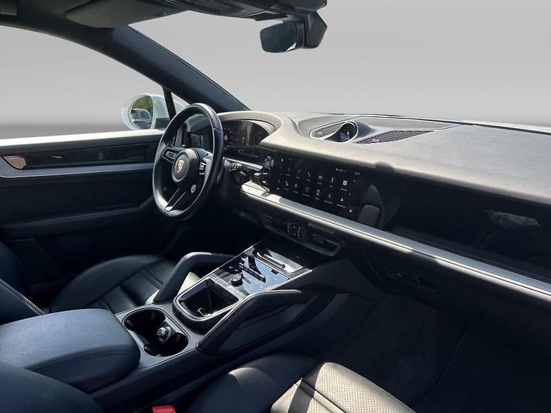 Porsche Cayenne Coupe - fotka 20 z 30