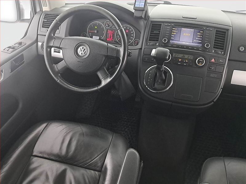 Volkswagen Multivan (2009) Highline 2.5 TDI - fotka 7 z 22
