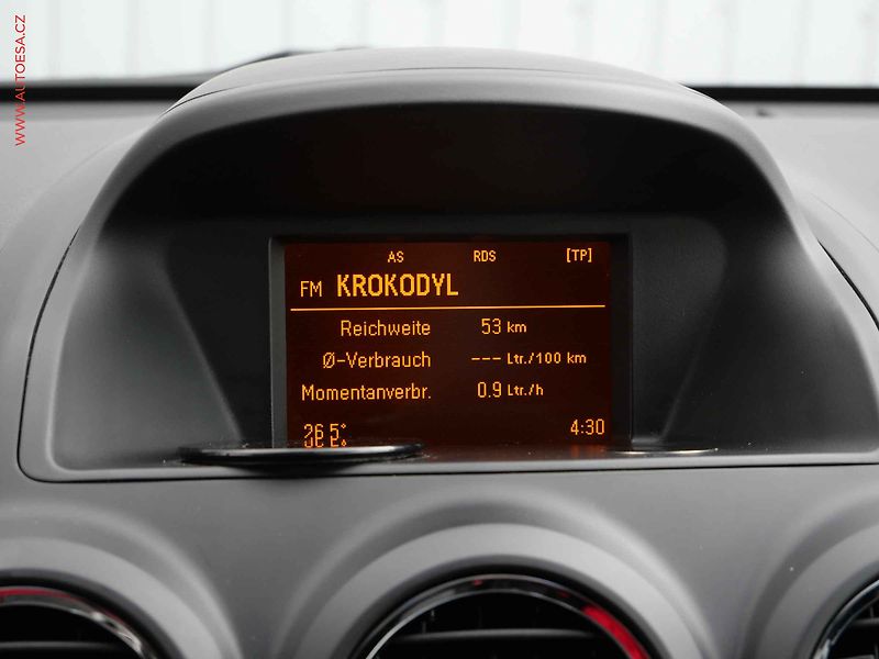 Opel Antara (2011) 2.4 16V - fotka 18 z 20