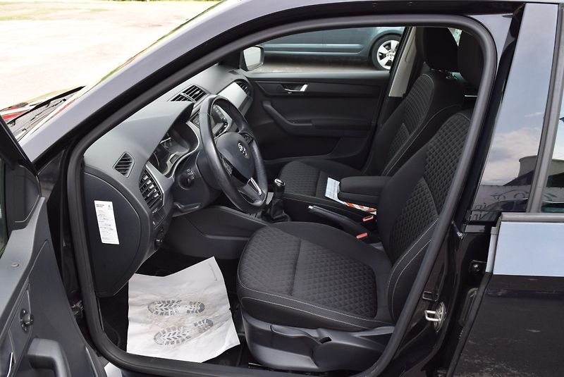 Škoda Fabia (2017) 1.2TSI 81kw ED. DRIVE AMBITION - fotka 19 z 43